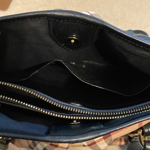 Burberry bag - Picture 5 of 7